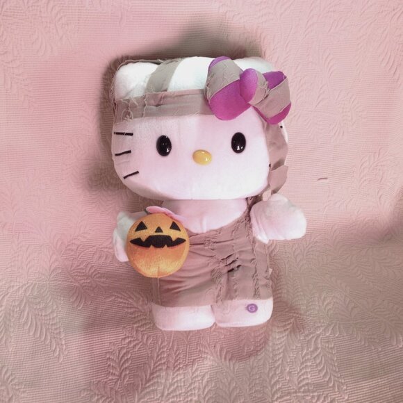 Sanrio Halloween Hello Kitty Greeter Side Stepper Mummy (Sound & Dancing… - Picture 1 of 8